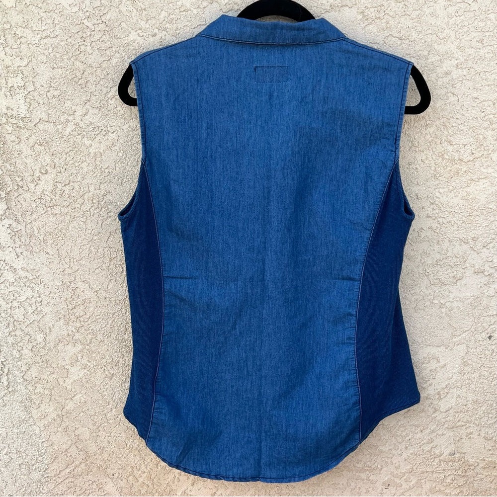 Cavalini Blue Denim Embroidered Sleeveless Top Western Boho Button Front NWT L - Picture 3 of 8